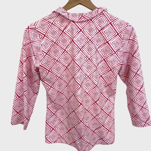 J. McLaughlin Pink White Diamond Print Ruffle Neck Top - Picture 3 of 13